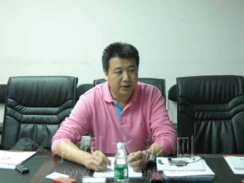 [萬(wàn)里行]許海峰：“我們?cè)谏轿饕绕坪罅ⅲ　? />
                                            </a>
                    <div   id=